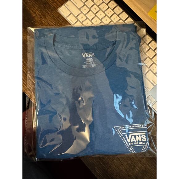 Vans Off The Wall - Men's Shirt - Triangle logo front & back, Blue, Size L - Picture 7 of 8